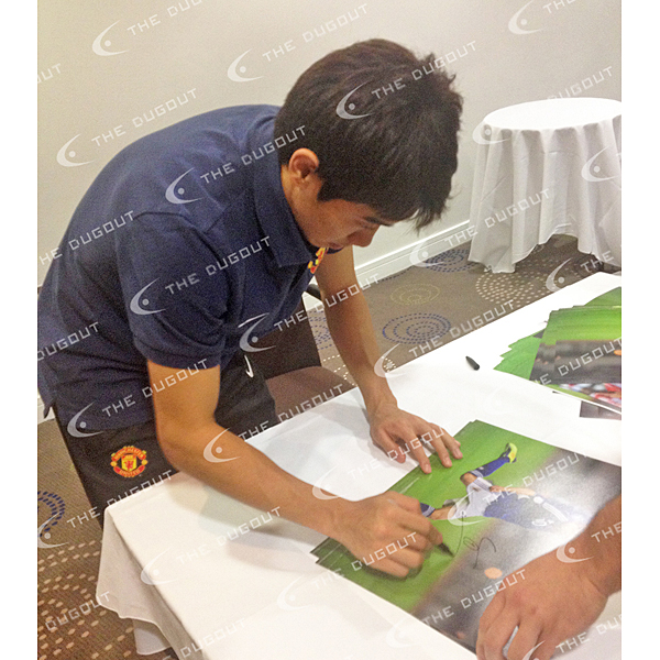 香川真司 直筆サイン入り日本代表11/12フォト TDSL20211: その他