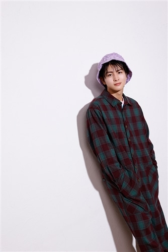 柏木悠 1st 写真集 19 → 20 特別版: 本・コミック・雑誌 | カドスト