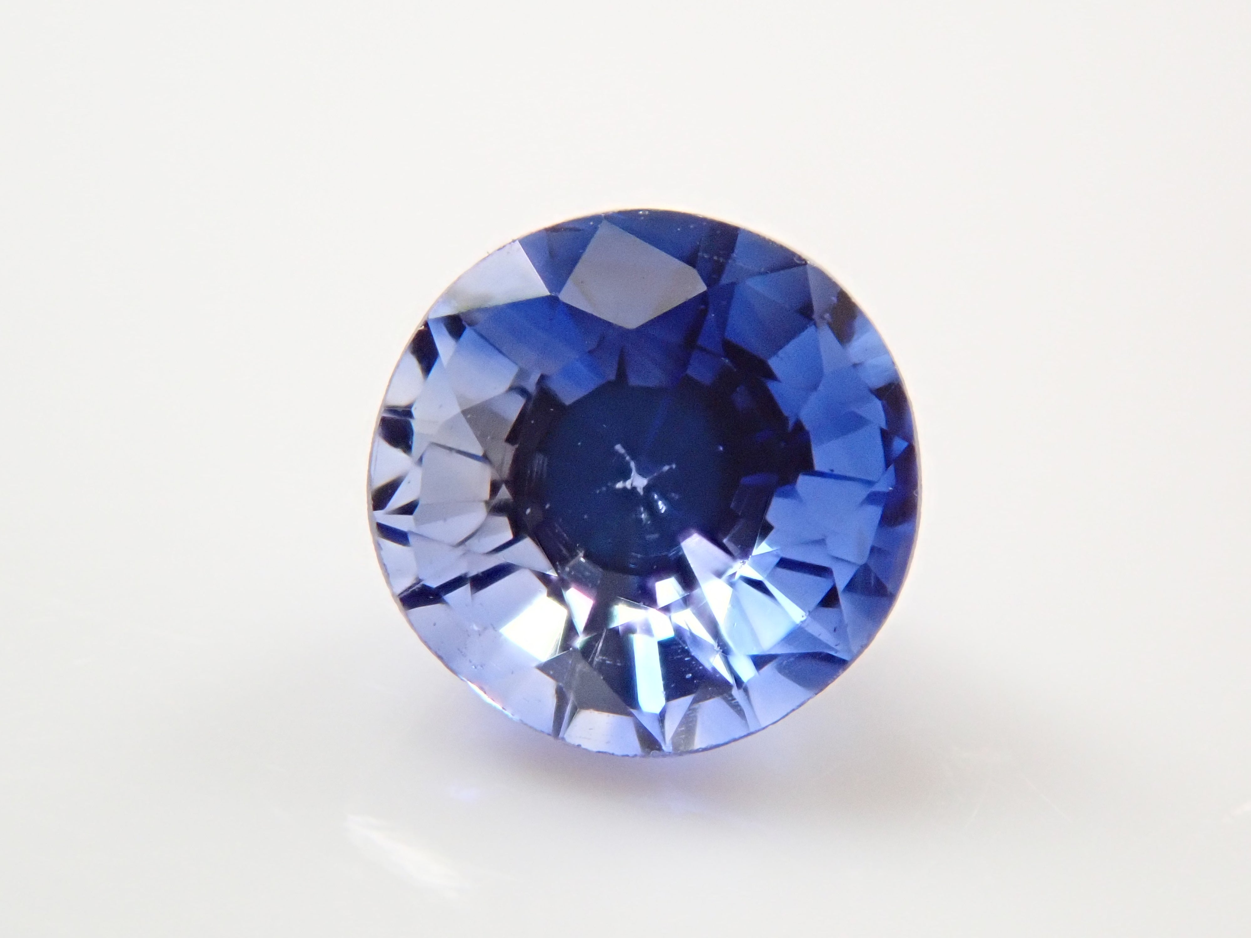 スリランカ産ブルーサファイア 0.414ctルース