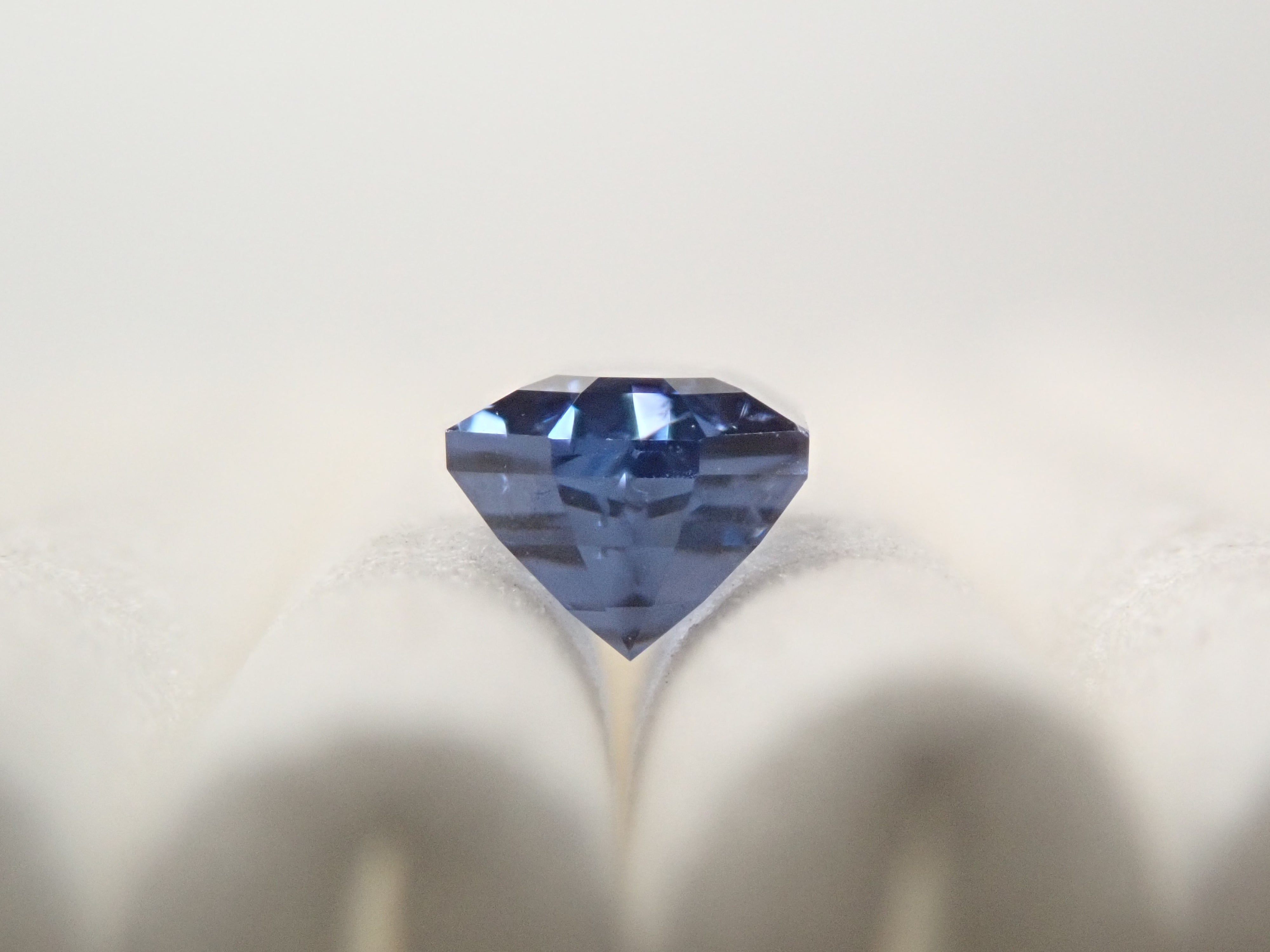 非加熱コバルトスピネル（コバルトブルースピネル） 0.740ctルース