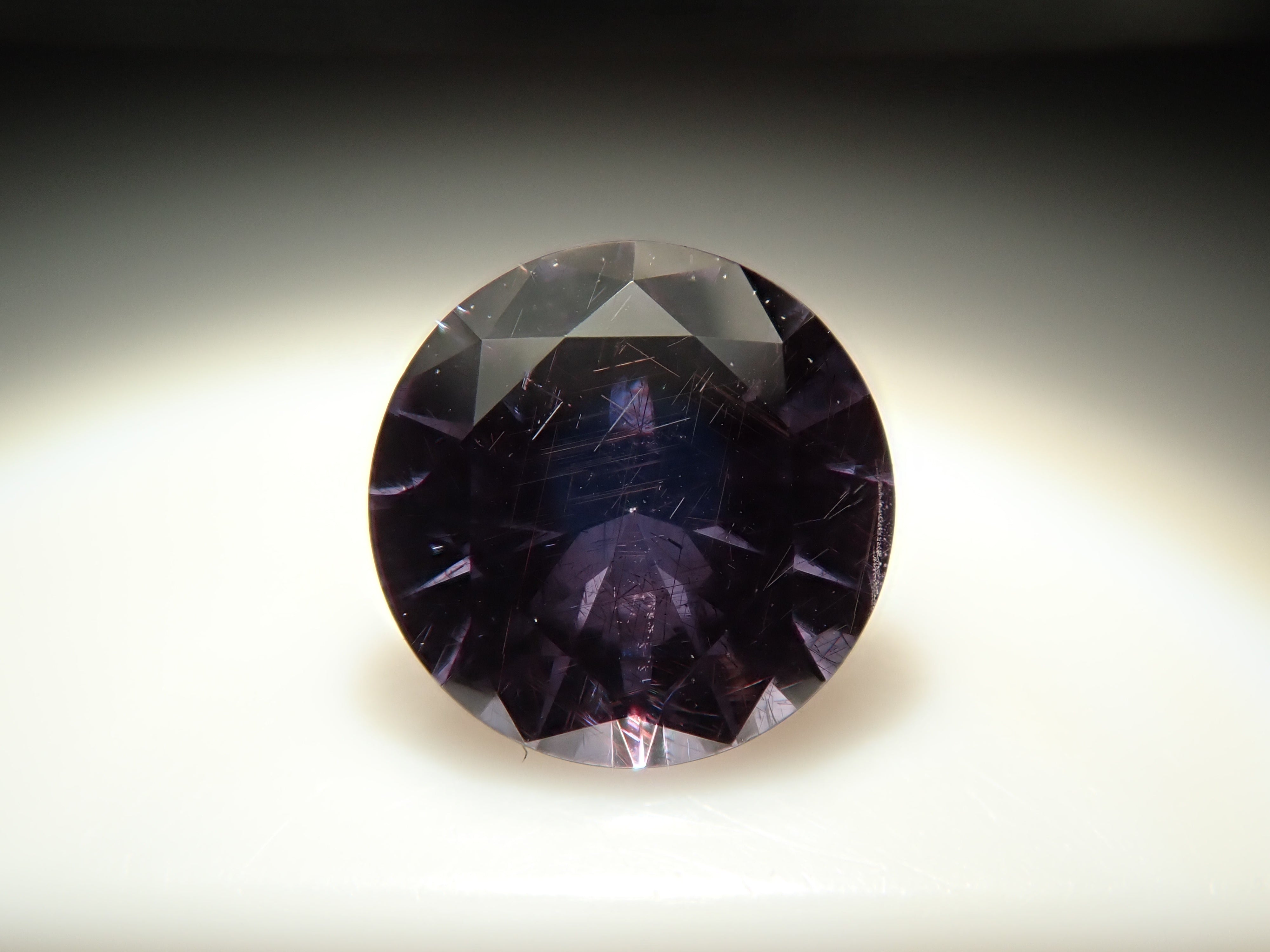 ベキリーブルーガーネット（カラーチェンジガーネット） 0.369ctルース