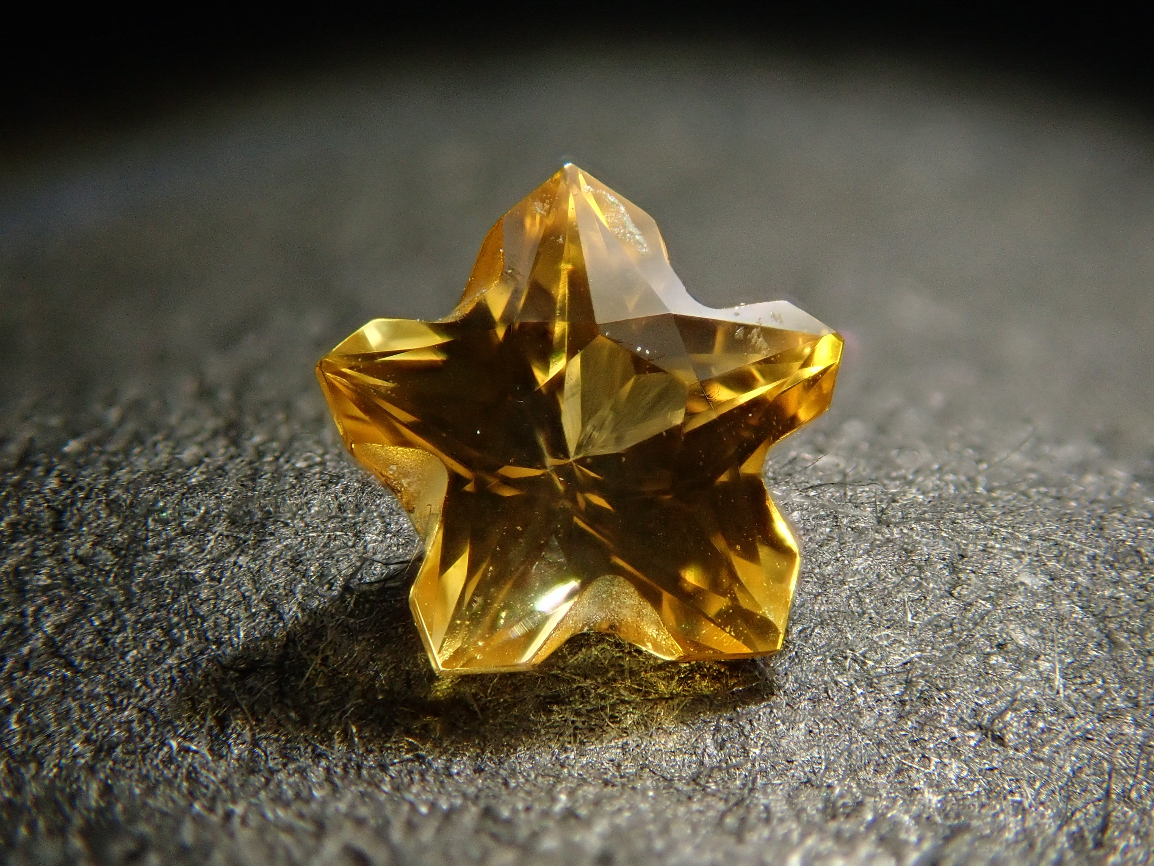 イエローサファイア 0.209ctルース