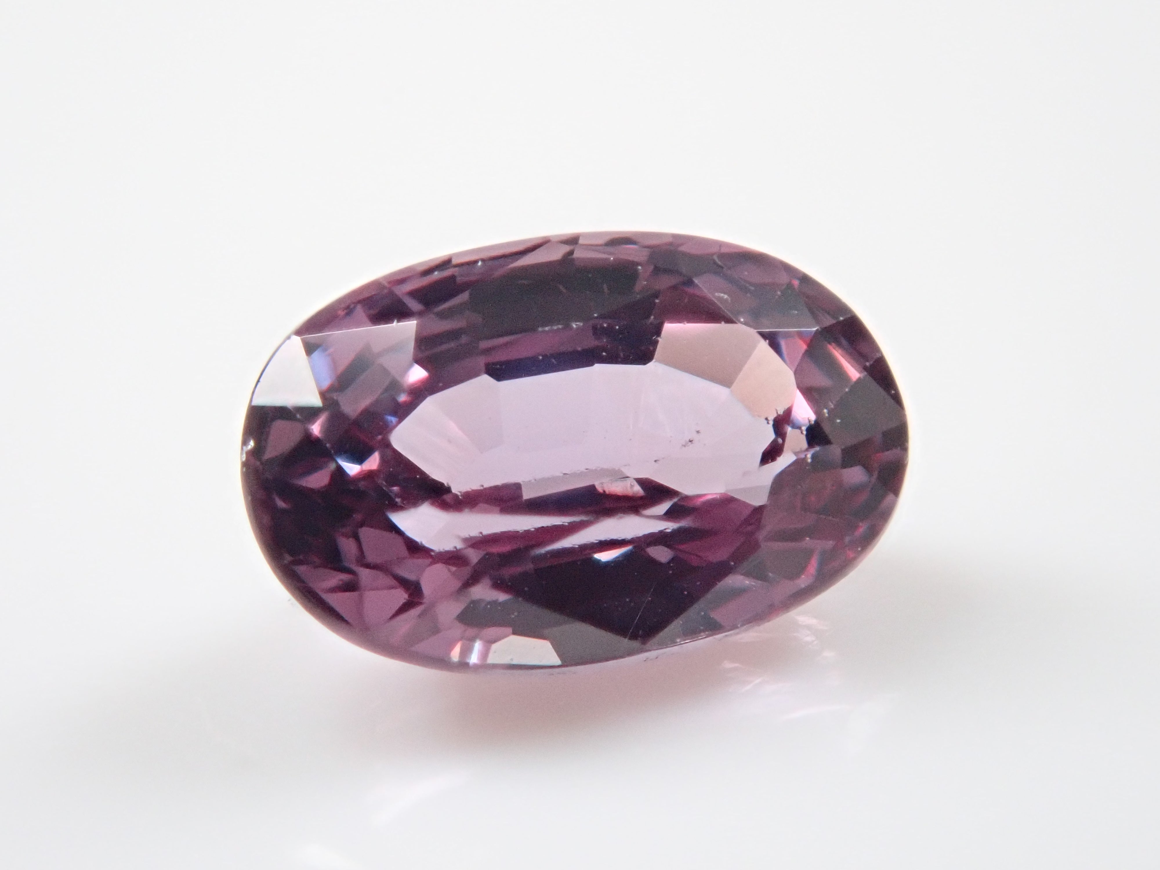 マダガスカル産カラーチェンジガーネット 0.648ctルース 日独