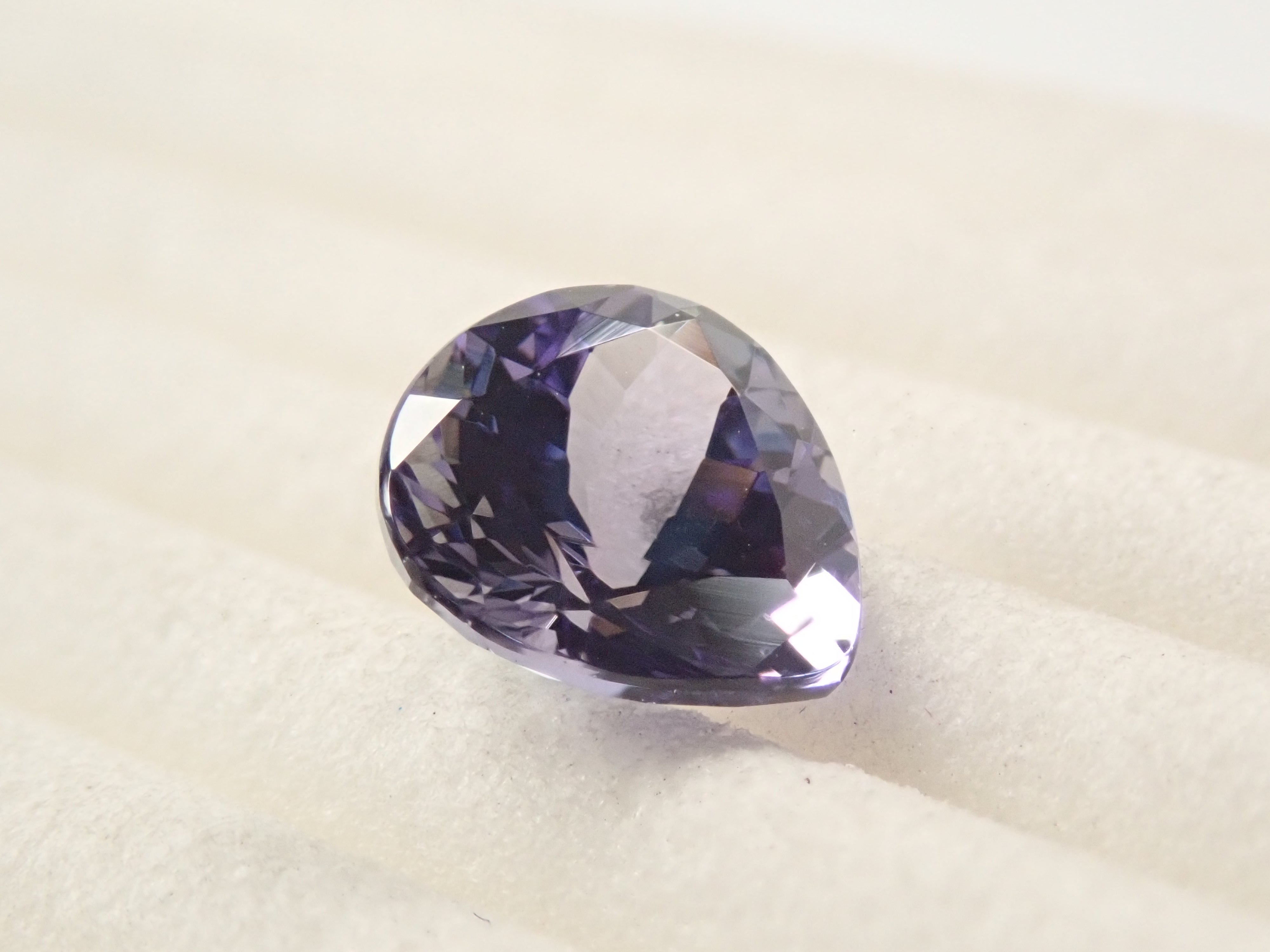 タンザニア産バイカラータンザナイト 1.284ctルース