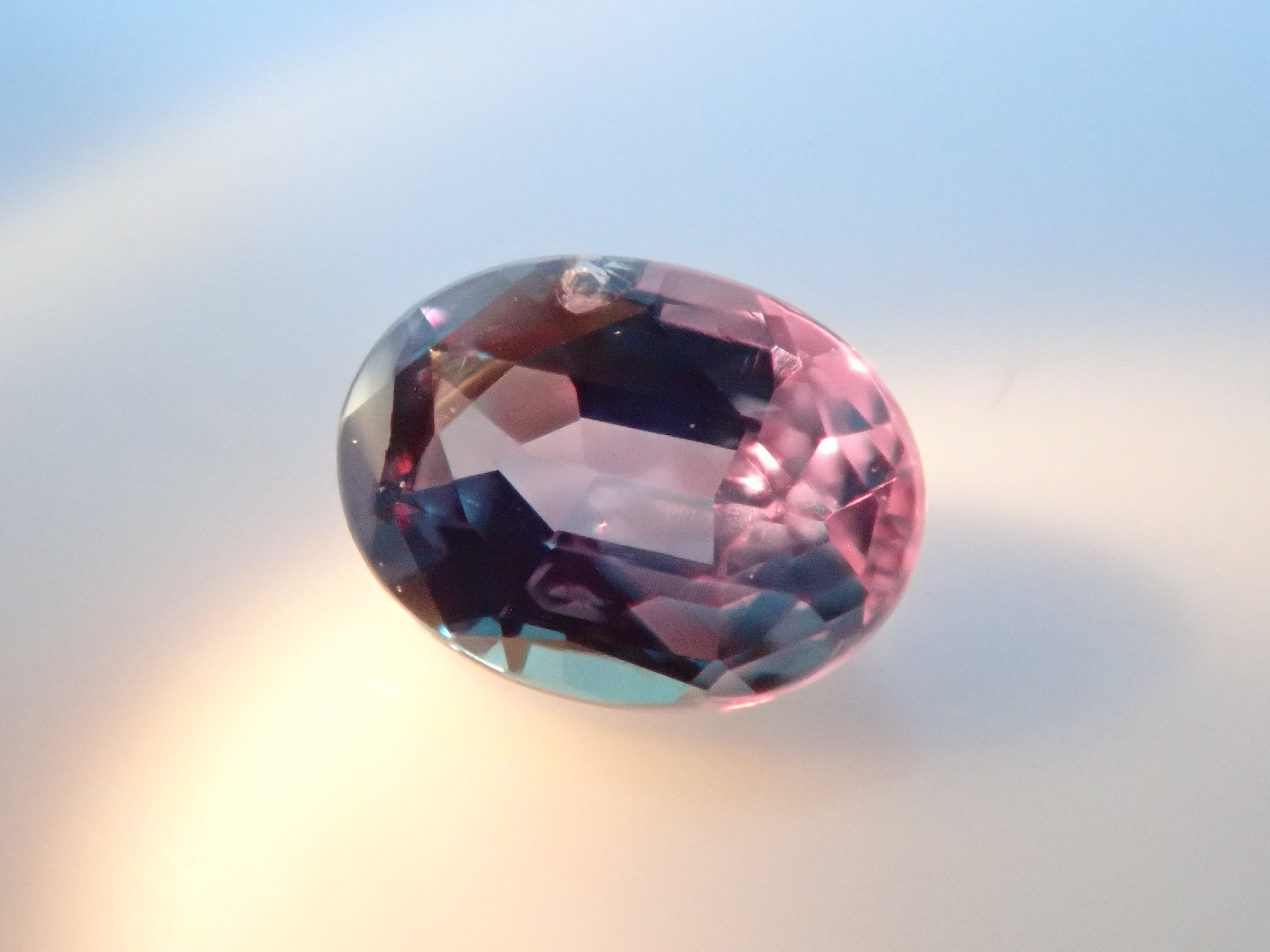 ブラジル産アレキサンドライト 0.111ctルース