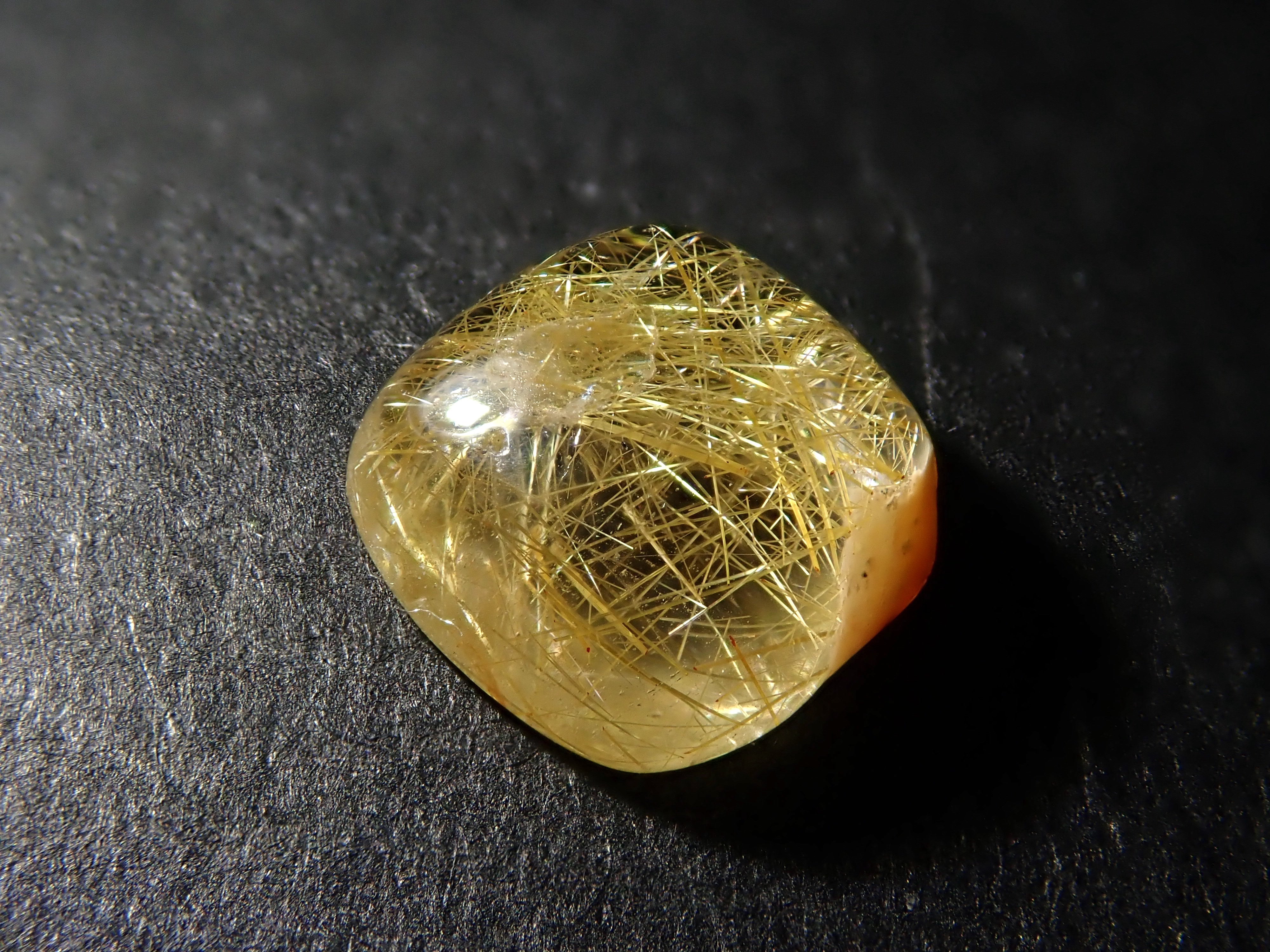 ブラジル産ルチルクォーツ（ルチルレイテッドクォーツ）1石ルース（6mm