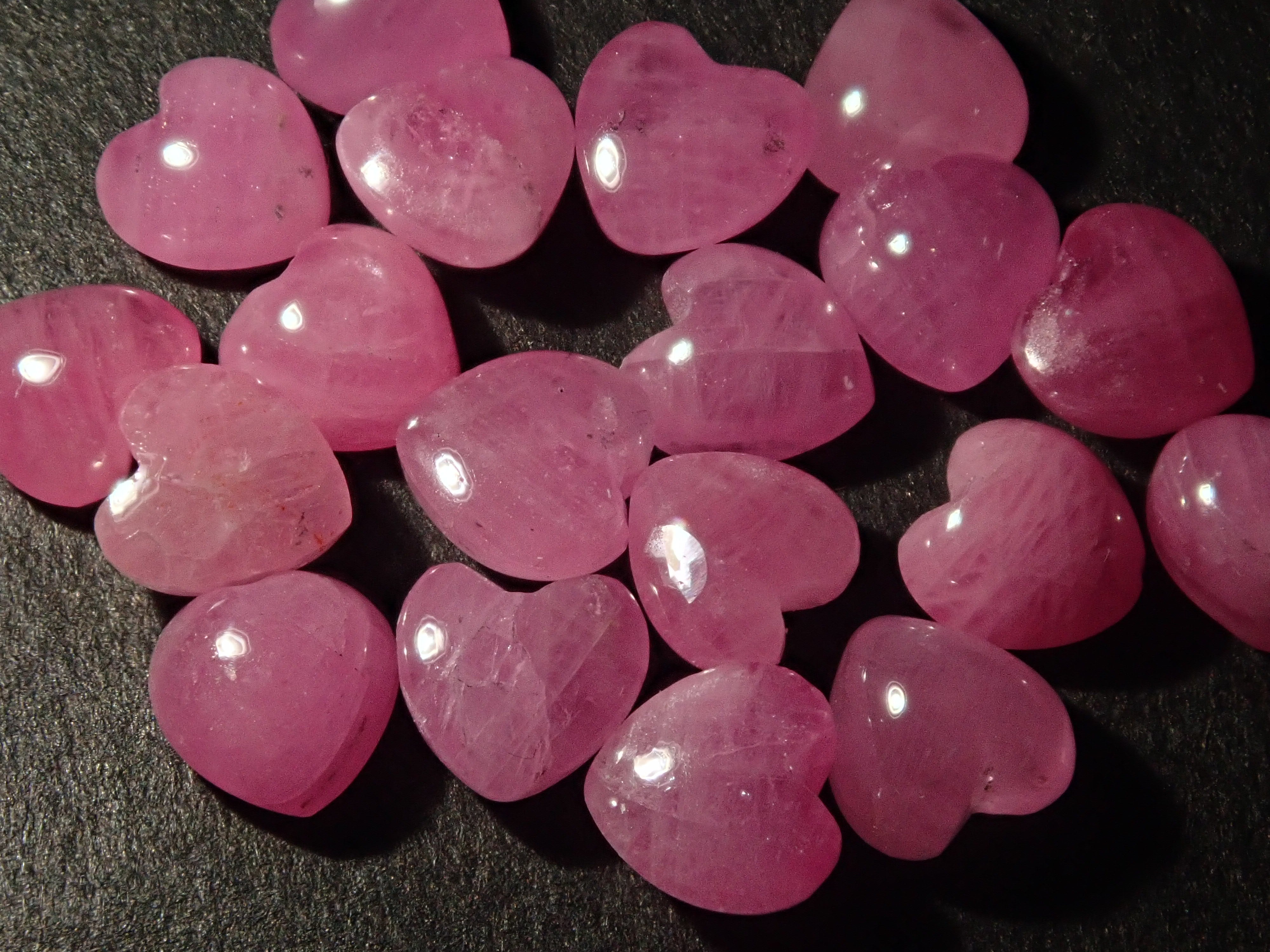 グリーンランド産アイスルビー 1石（ハートシェイプ,4mm,ピンク