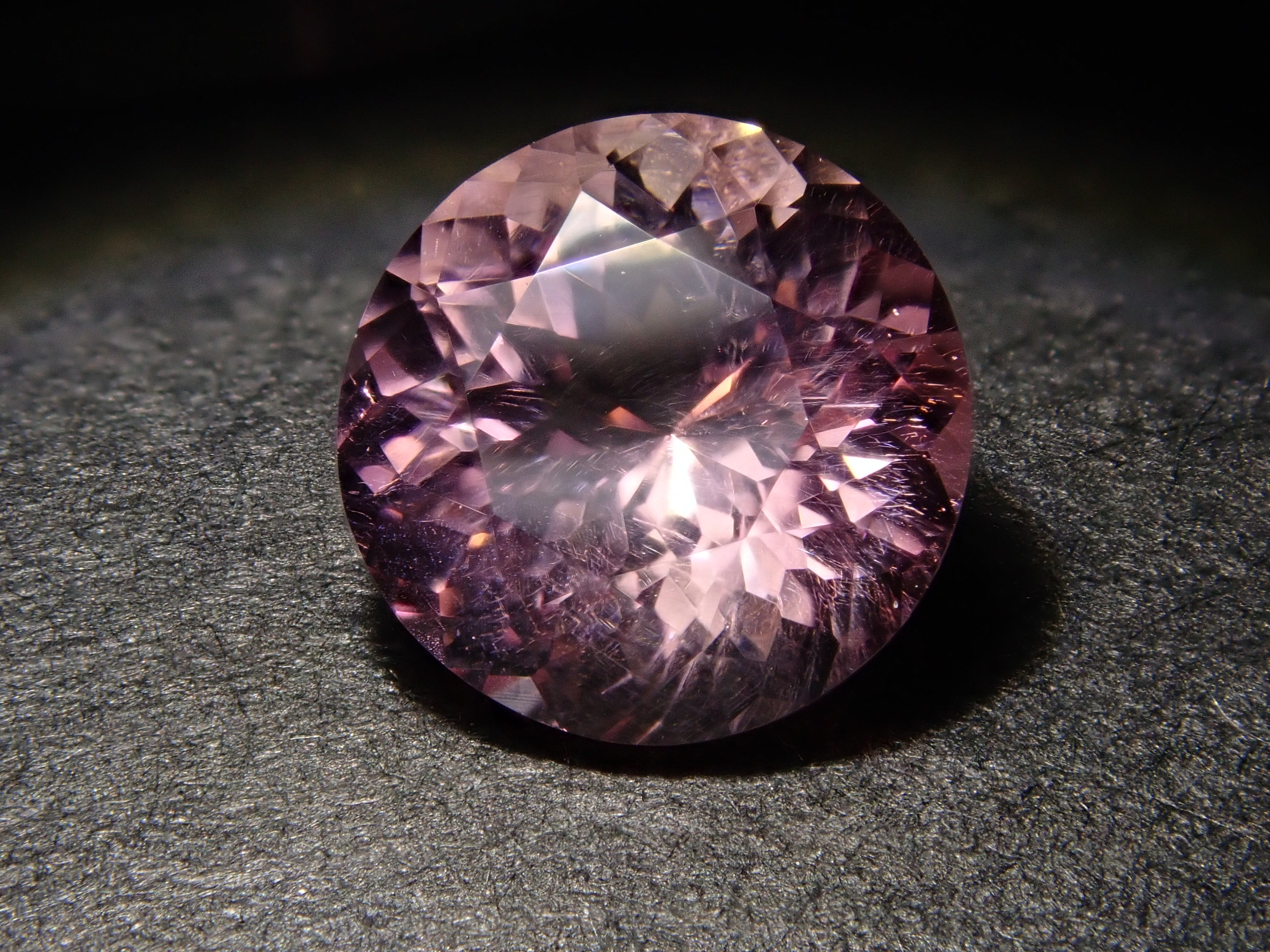 コンゴ産ピンクトルマリン 0.825ctルース