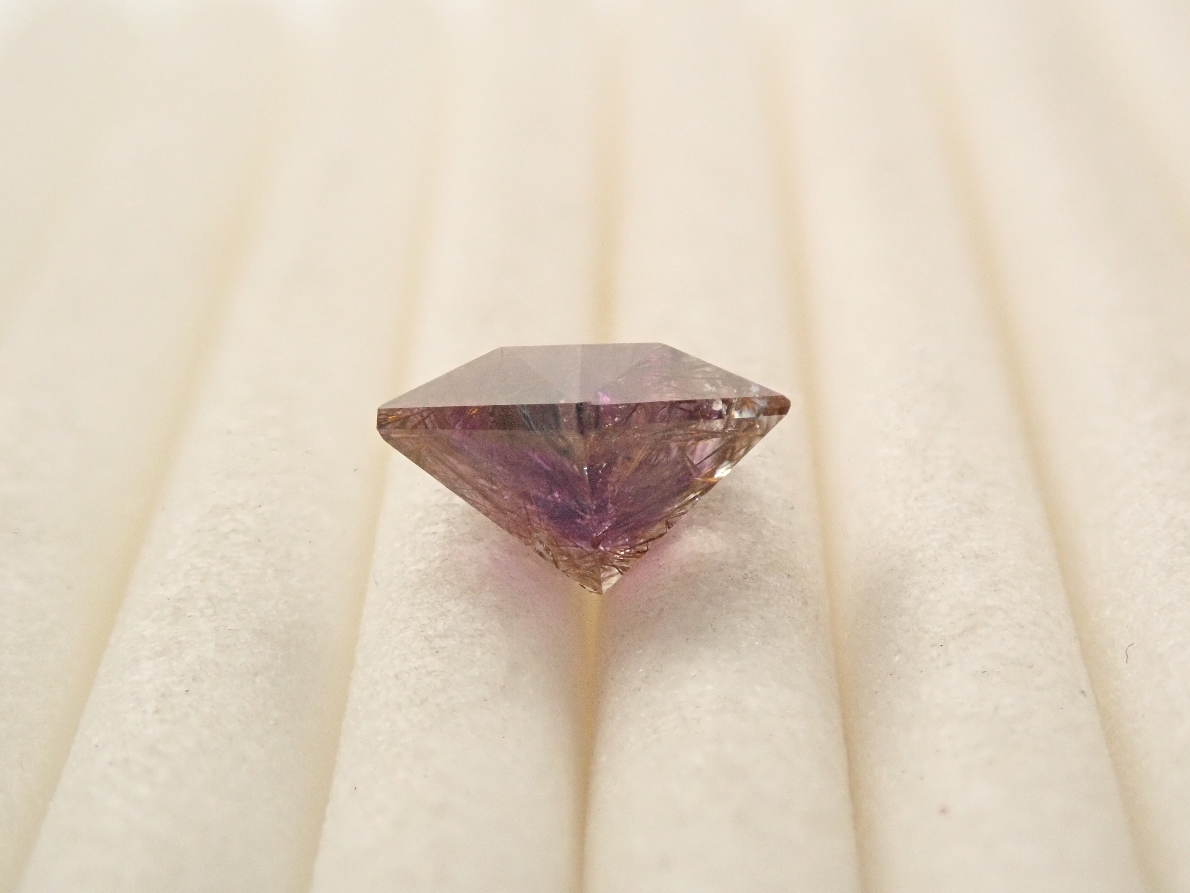 ブラジル産エレスチャルアメジスト 1.058ctルース