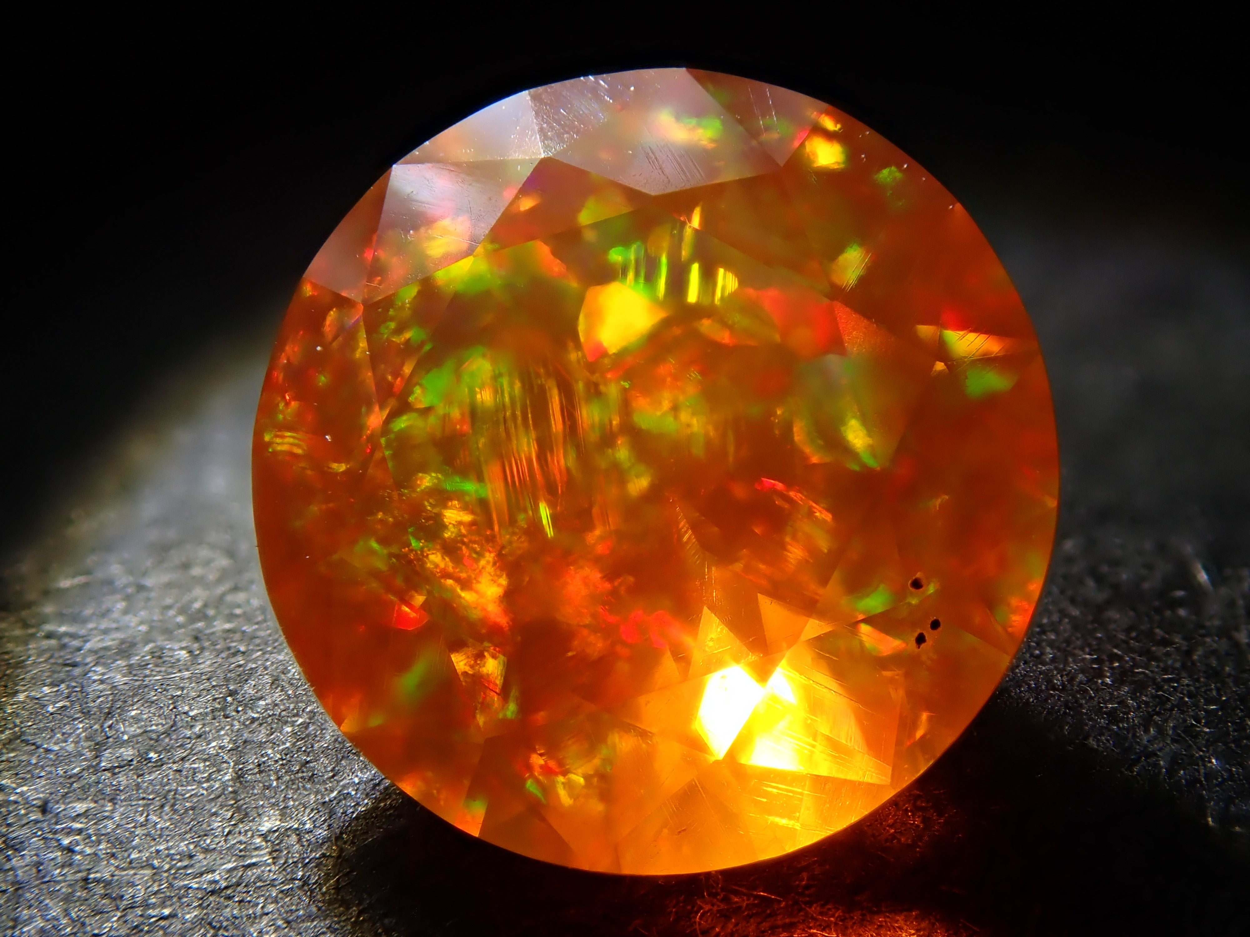 ファイアオパール 1.030ctルース