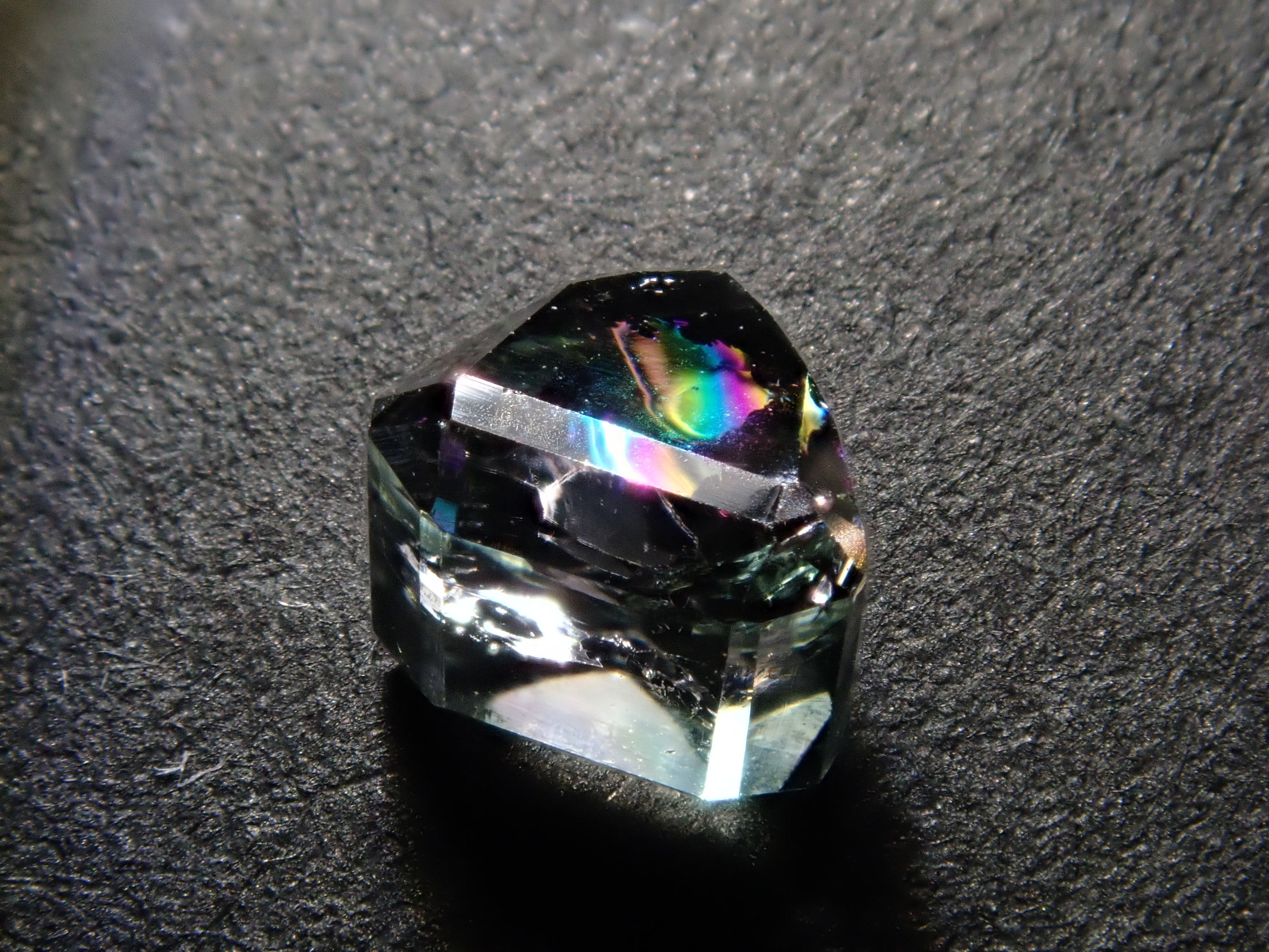 ブラジル産バイカラートルマリン 0.644ctルース