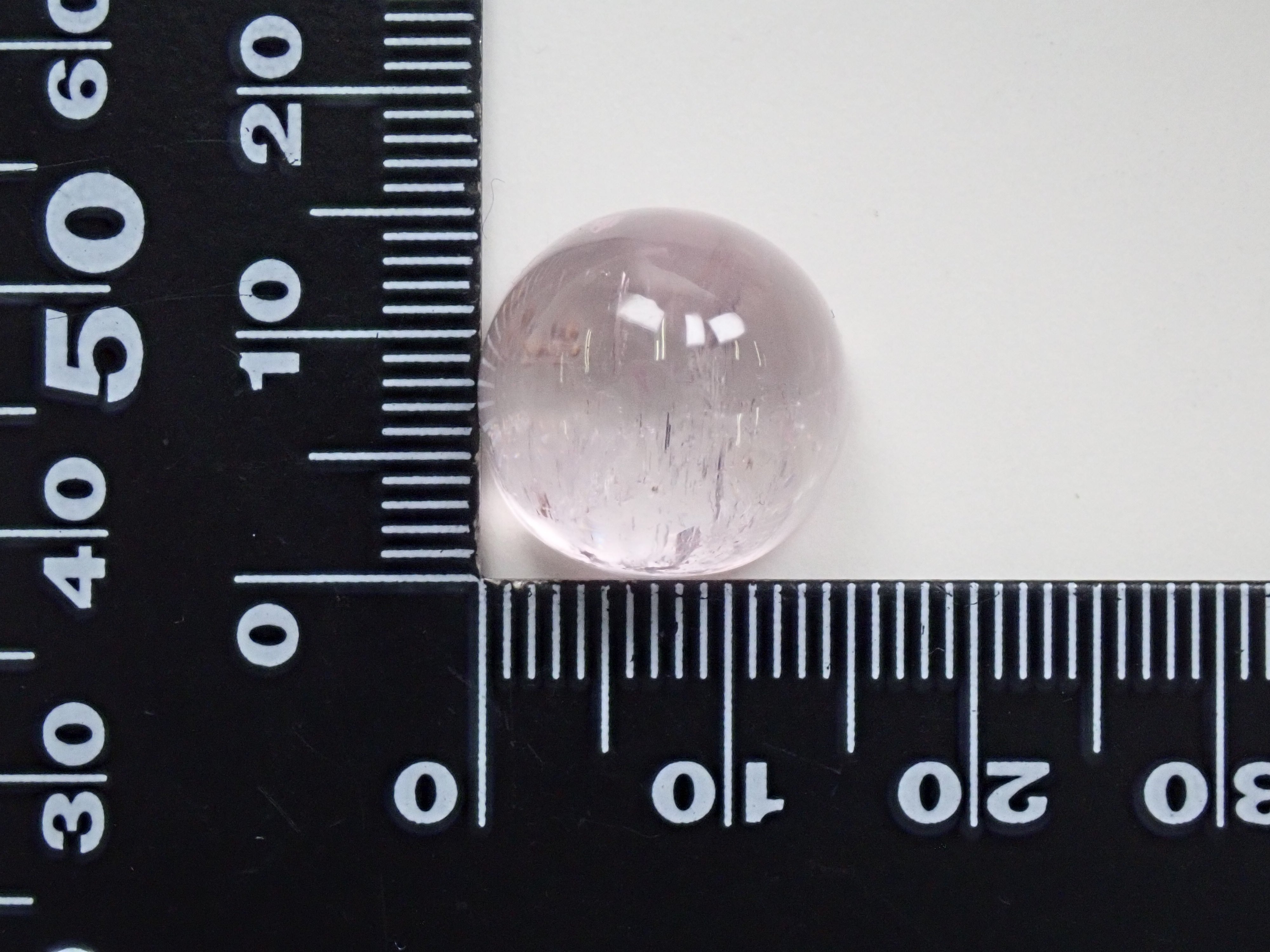 クンツァイトキャッツアイ 25.941ctルース