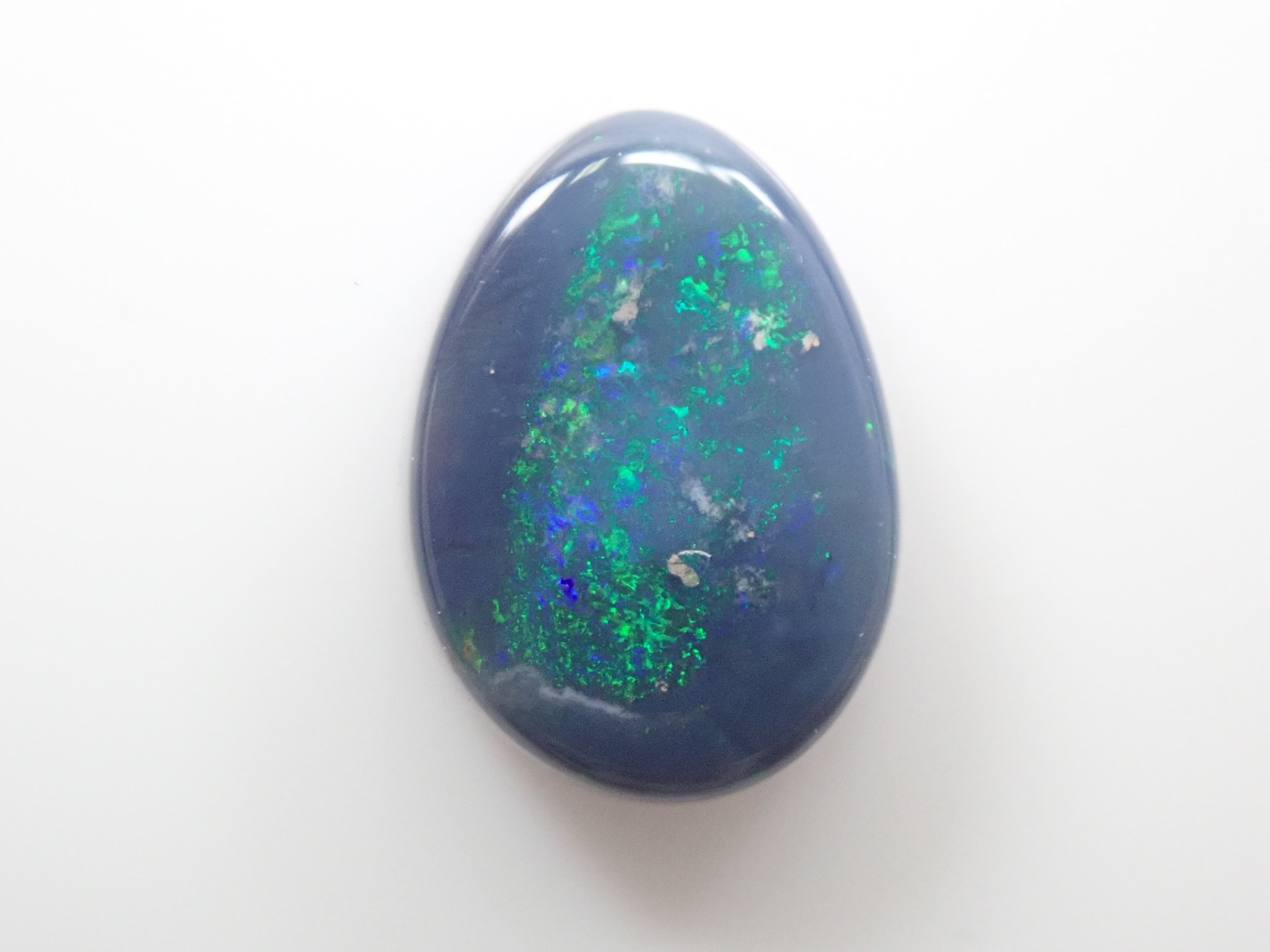 オーストラリア産ブラックオパール 0.660ctルース