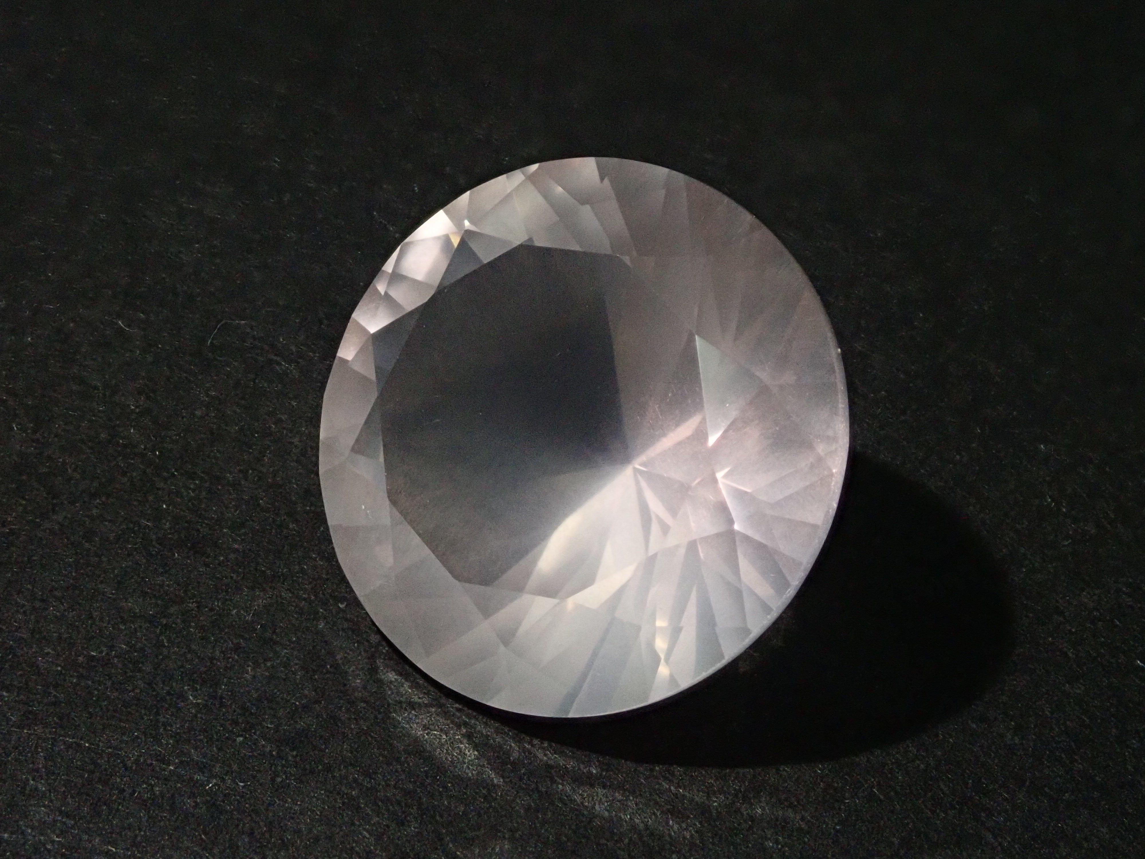 ブラジル産ローズクォーツ 15mm/10.950ctルース