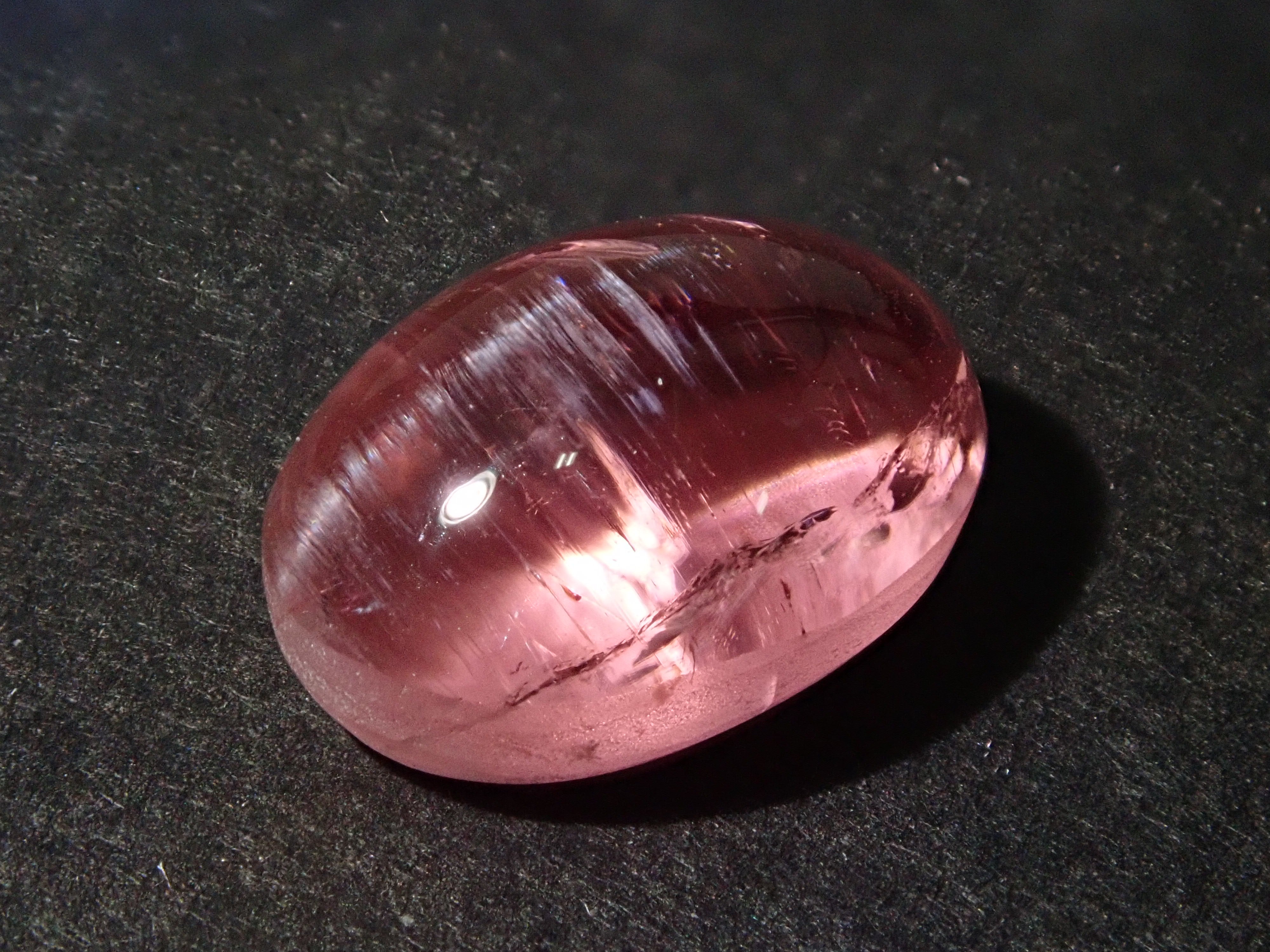 ブラジル産ピンクトルマリンキャッツアイ 3.800ctルース