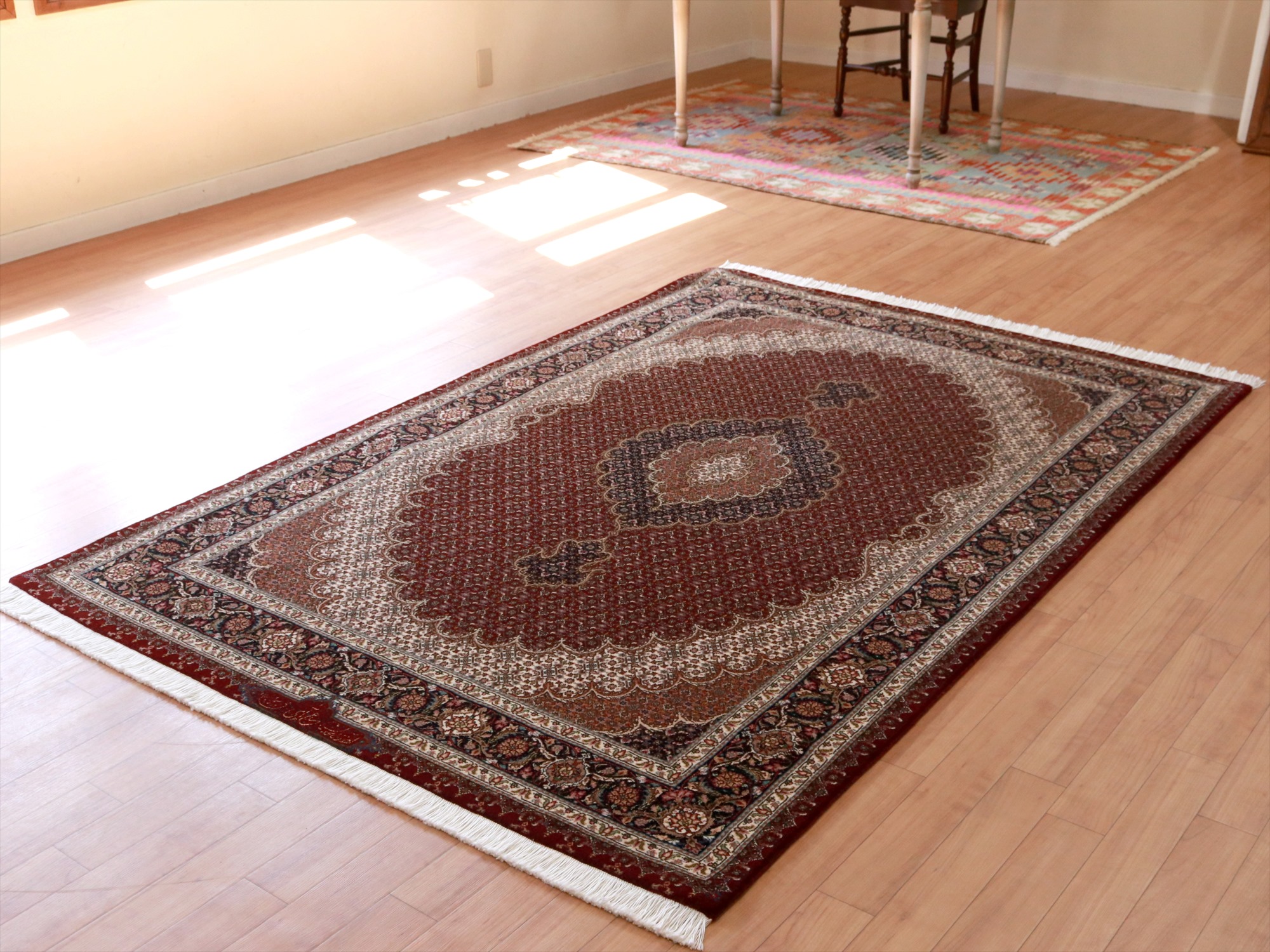 キリムスタイル / ペルシャ絨毯タブリーズ産 センターラグサイズ188