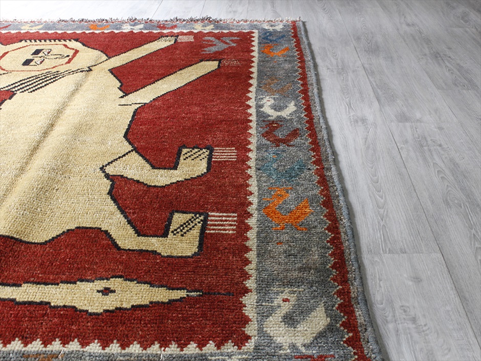 キリムスタイル / オールドエリアラグ / ペルシャ 絨毯 カシュカイ族