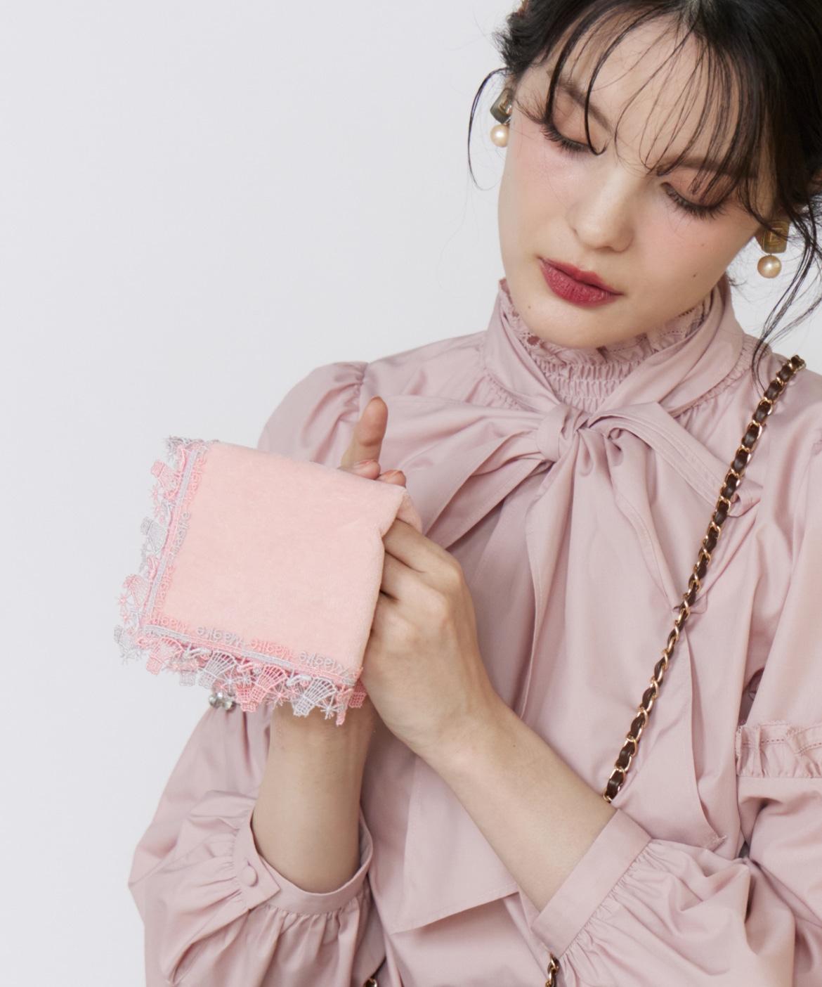 近沢レース店×Maglieコラボタオルハンカチ｜Maglie le cassetto