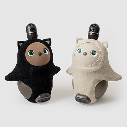 ねこみみニット(しっぽ付き) ベージュ | LOVOT ウェブストア