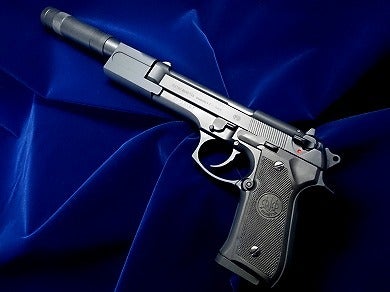全長36cmオーバー!!「WA M92FS レオン サイレンサー BK」好評発売中