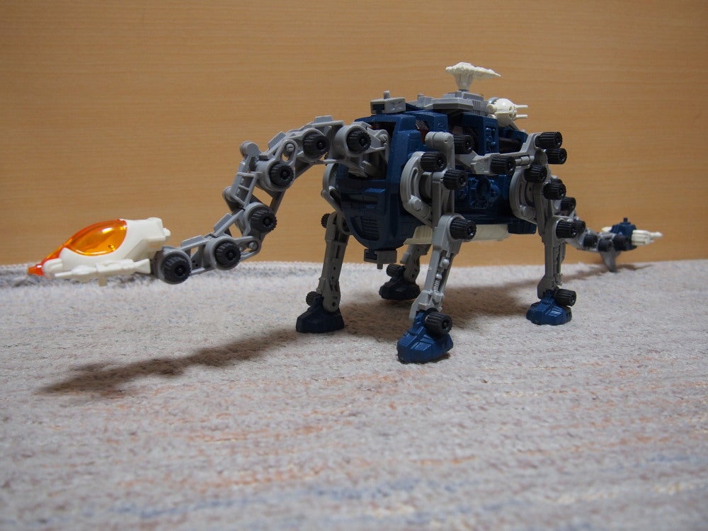 ゾイドその50 ビガザウロ / ZOIDS GIANT ZRK | tanishi a.k.a. 田螺の