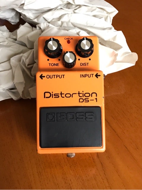 DS-1 銀ネジ 全角ハイフン シリアル8500 届く | ギターダー 〜工房の