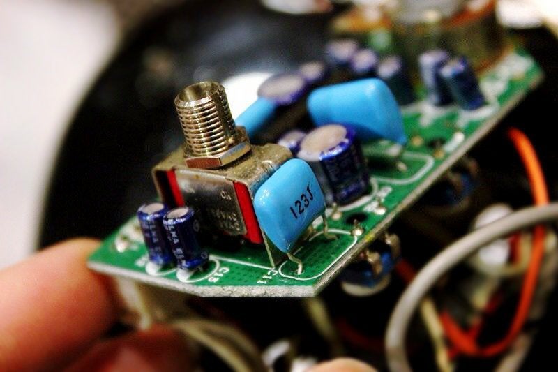 ZO-3芸達者』改造計画日記 － 作業編2（スイッチ交換） | HIKARUの自作