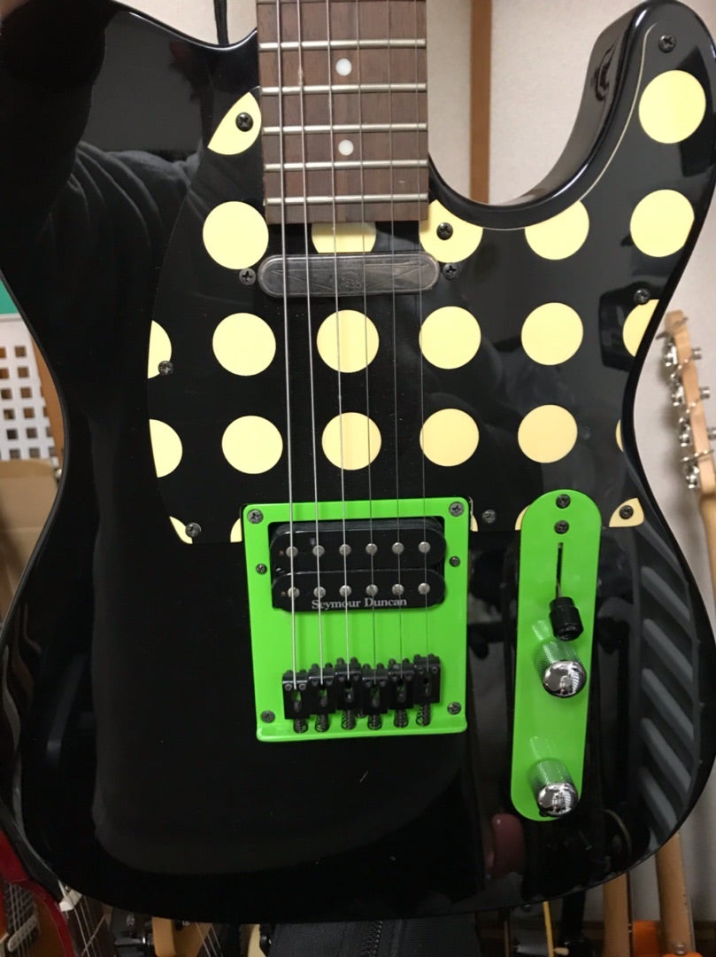 GReeeeNモデルのギター | 素人整備のガレージ日記