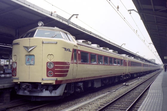 特急「雷鳥」クハ481-200番台（貫通扉タイプ） | terkey 鉄道・今昔物語