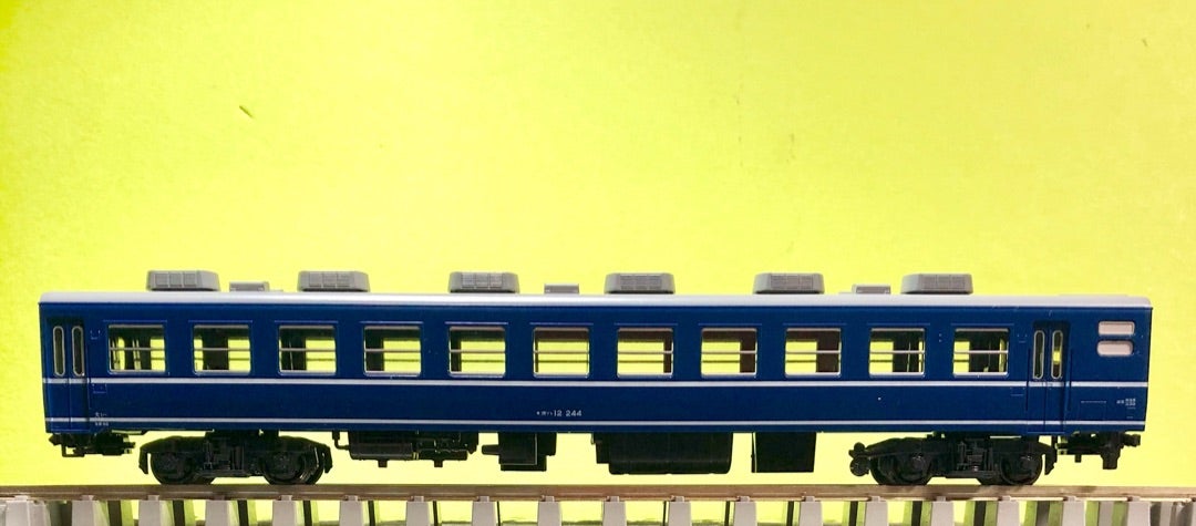 KATO 10-1550 “12系急行形客車 国鉄仕様 6両セット”入線〜その1