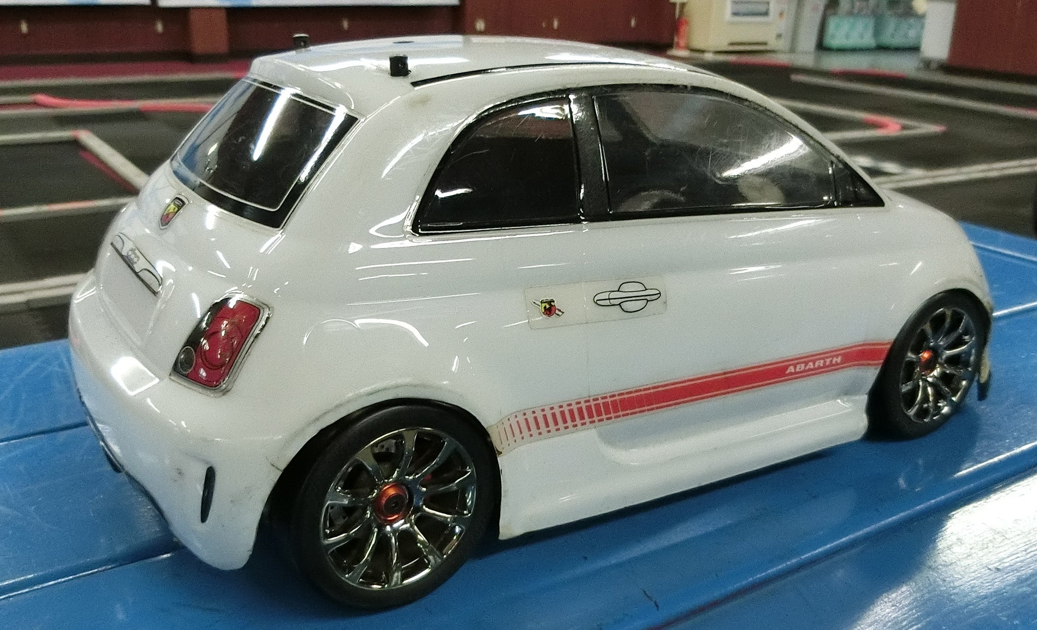 HPI・racing SWITCH ABARTH500 | すまいるかんぱにぃ～
