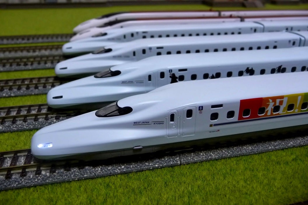 転属による入線のTOMIX JR N700系8000番台 九州新幹線(R10編成)セット