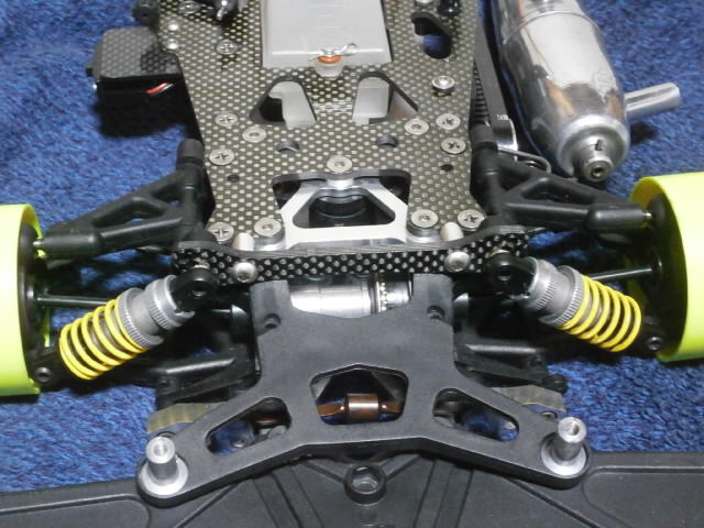 1⁄8サーパント950R 当時ハイエンドエンジンカー