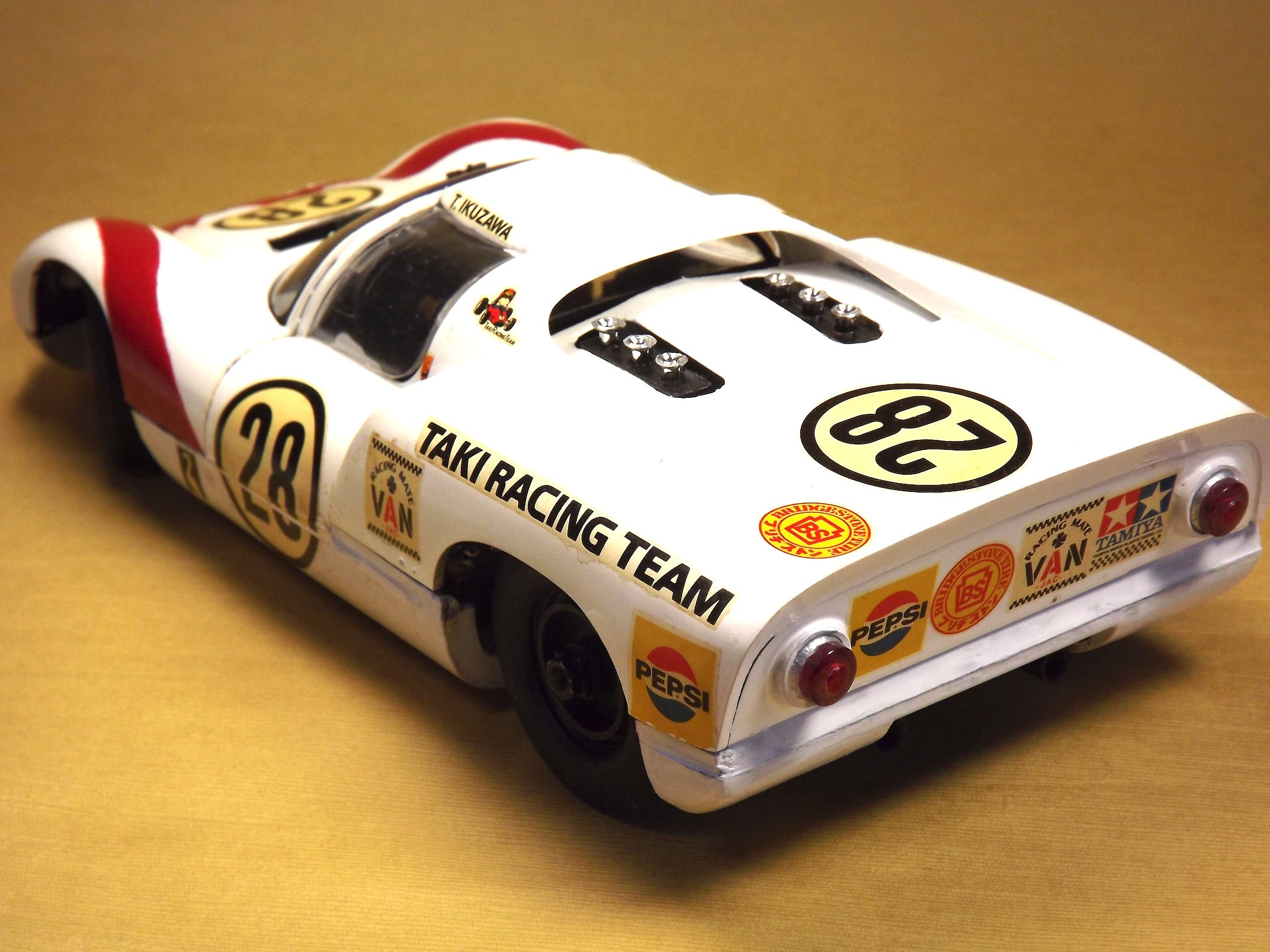 田宮模型1/18ポルシェ910モーターライズ改造。 | seisyunplamoのブログ