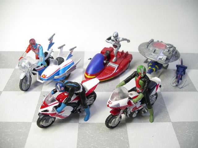 特撮メカコレクション 『東映マシンクロニクル』 | 少年の心を持った