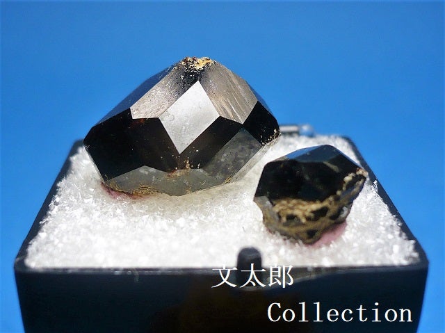 長野県和田峠の柘榴石 | 文太郎の小さな世界