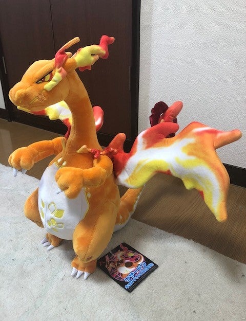 ポケモンセンターのリザードン（キョダイマックスの姿）ぬいぐるみ