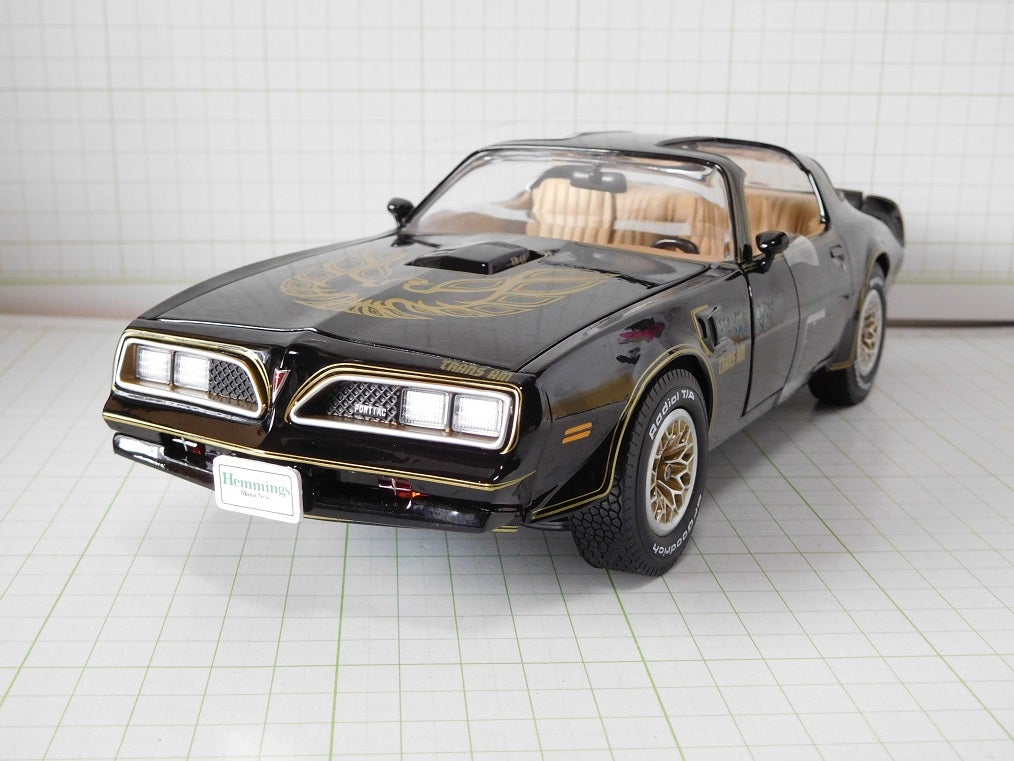 オートワールド1/18 ファイヤーバード トランザム | ミニカーでクルマ