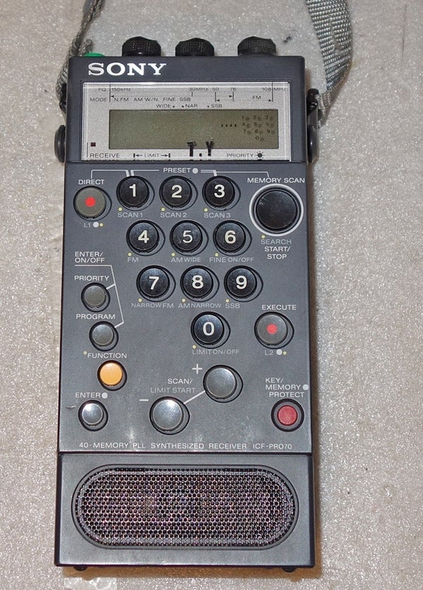 ICF-PRO70がまた来た。シリアル番号100077 | じんけいの修理日記