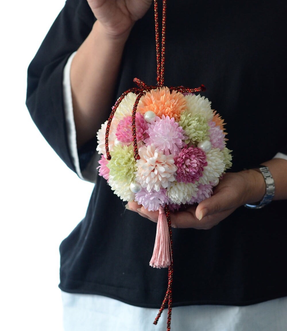 ボールブーケのご注文品 七五三、和装の結婚式のブーケなどに人気の