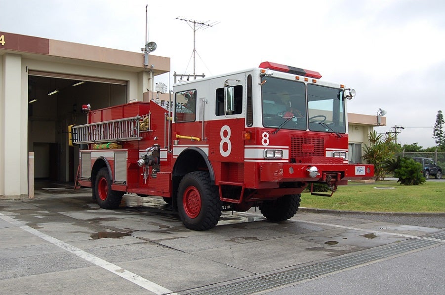 思い出の初嘉手納基地消防車 ENGINE-8 米軍消防車 | 「レッド