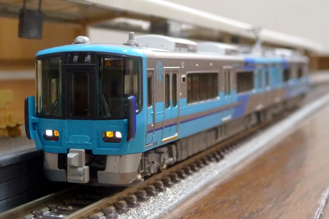 KATO IRいしかわ鉄道 521系(藍系)2両セット入線♪ | Bullet Train