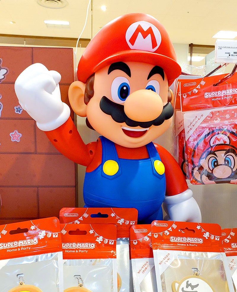 安易にポチったらデカすぎて困ったスーパーマリオのフィギュア
