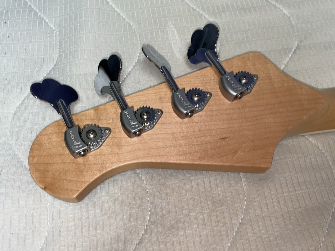 my favorite weapons【愛機紹介PART16】～Lakland DJ4 | Nessuna