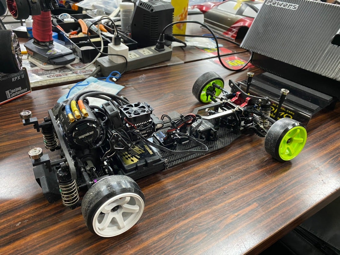 TOPLINE TAKUさんご推薦な板SMARTシャーシ2022 | buellyoshiのブログ