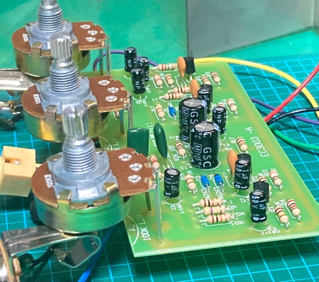 時代と共に進化し続けるBIGG MUFF | ギターダー 〜工房の片隅で〜