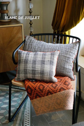 絶妙カラーのクッション♪Beatrice LAVALの世界｜Staff blog | 芦屋