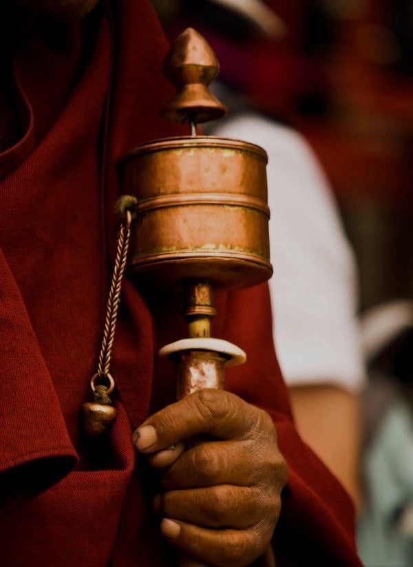 豊かさが永遠に続くとされる紅回紋天珠 | Gems〜ジェムズ〜