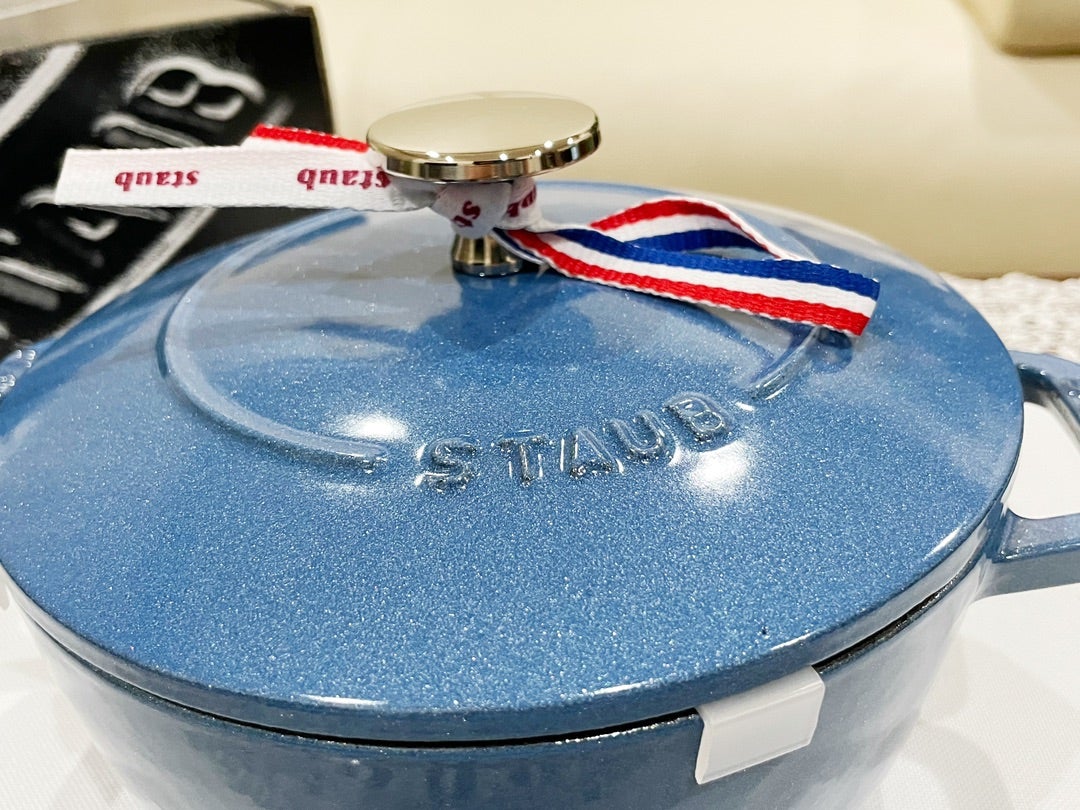 STAUB☆ルミナスブルー | 大好きな物だけに囲まれて暮らしたい！