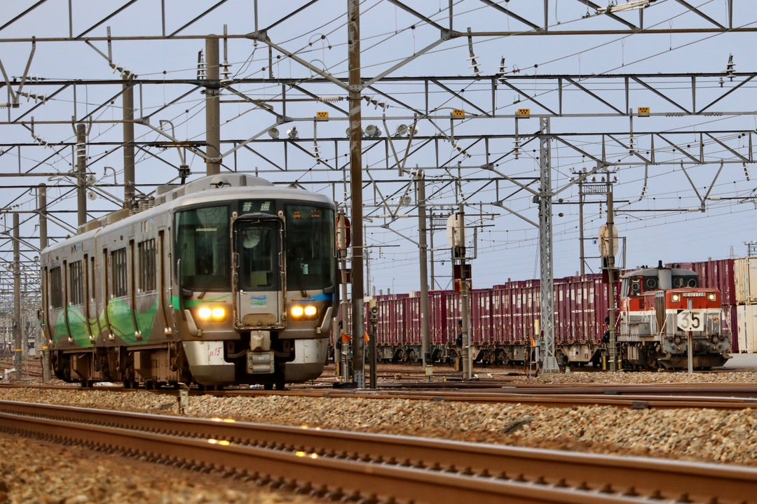 KATO[10-1453] あいの風とやま鉄道 521系1000番台 2両セット